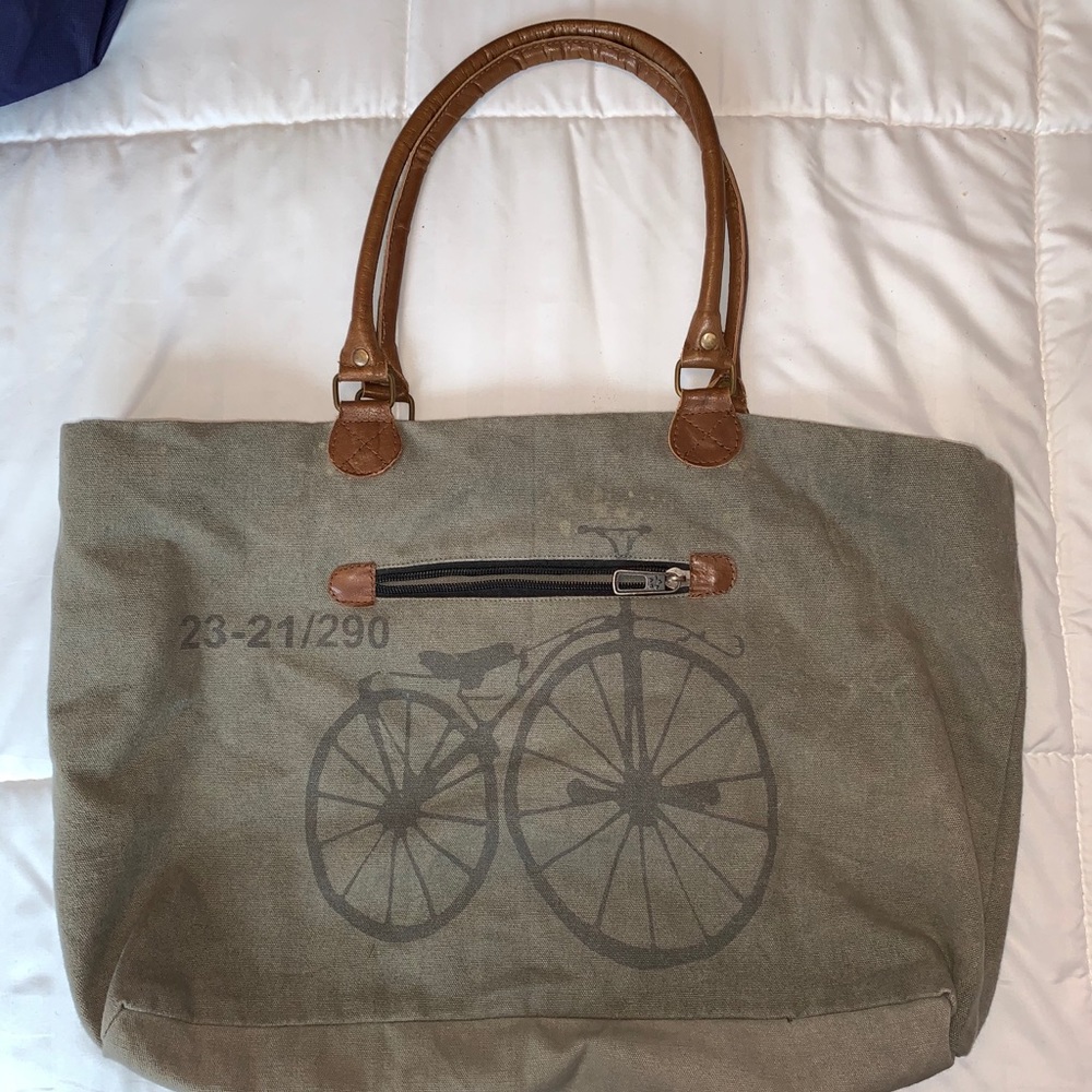 Canvas tote